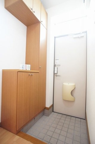 エクセレント・川田の玄関