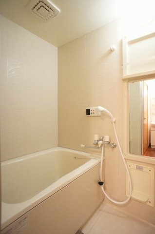 オーブリー吉田　Ｂ棟の浴室