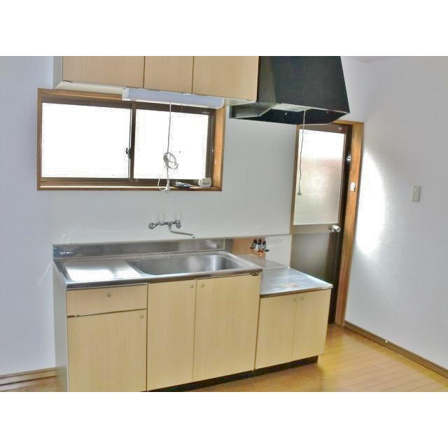 岐阜市長良宮路町１丁目の一戸建てのキッチン