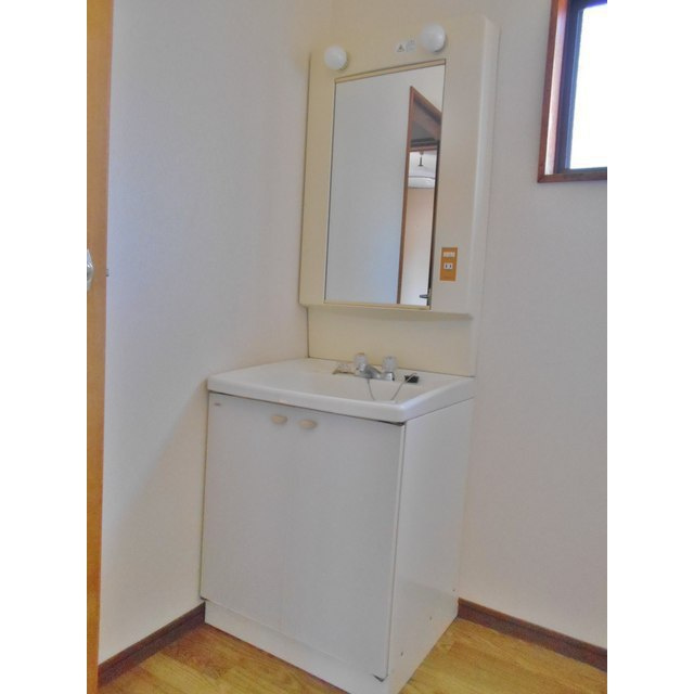 岐阜市長良宮路町１丁目の一戸建ての洗面所