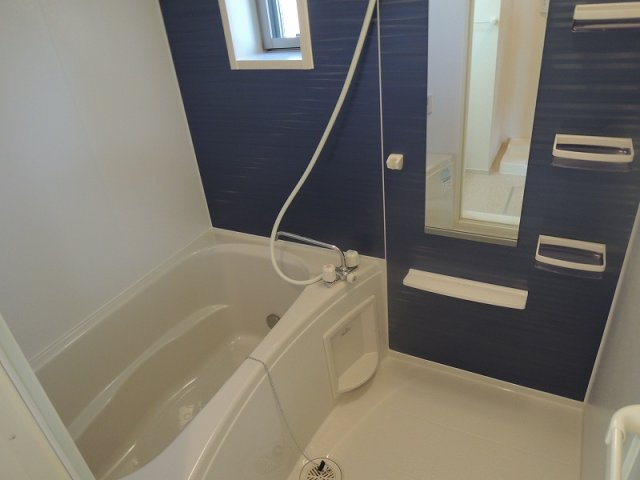 ヴェルドミールⅣの浴室