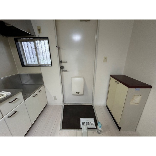 ファインハイツC棟の玄関