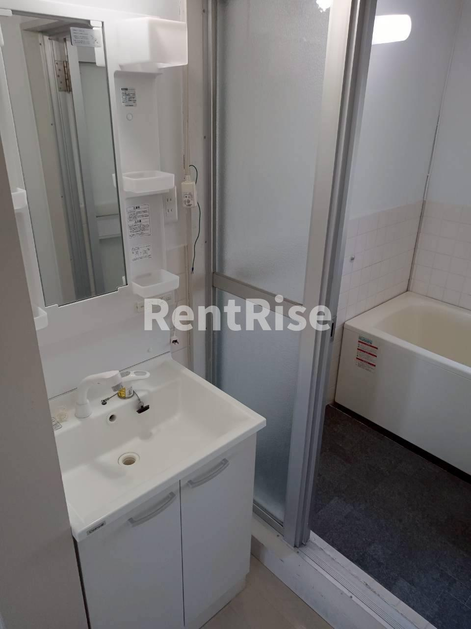 ハイツ高御堂F棟の洗面所