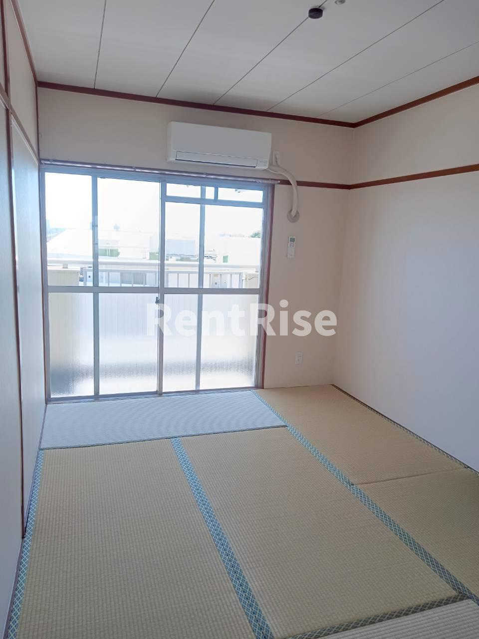 ハイツ高御堂F棟の和室