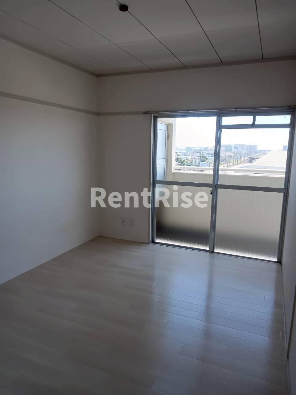 ハイツ高御堂F棟の居間・リビング