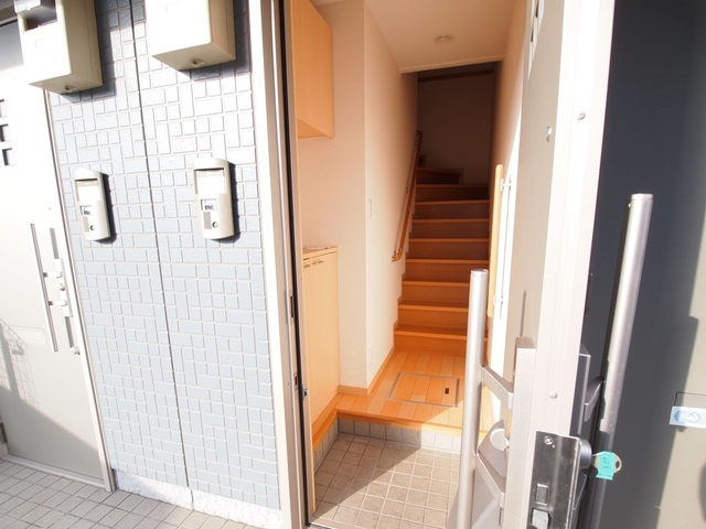 アルティＢの玄関