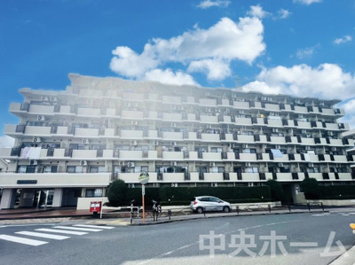 【外観】 | セザールお花茶屋 | 外観。京成本線「お花茶屋駅」徒歩3分のロケーション。総戸数：132戸のビッグコミュニティ。