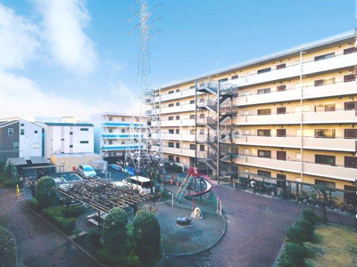 【エントランス】 | セザールお花茶屋 | 【エントランス】マンションのエントランスは、その物件の印象を決める、顔とも言える場所です。毎日通る場所ですからきれいなのが一番です。エントランス内はオートロックですので暮らしの安全も確保されています。