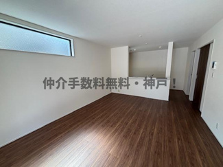 【居間・リビング】 | 神戸市垂水区旭が丘3丁目　新築戸建　仲介手数料無料！ | ゆったり過ごせる居間です
