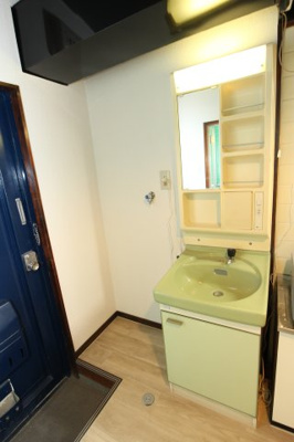【独立洗面台】 | エビスビル | 独立洗面台、朝の身支度には欠かせません