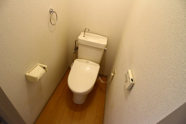 山本マンションのトイレ