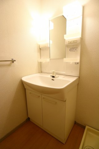 山本マンションの洗面所