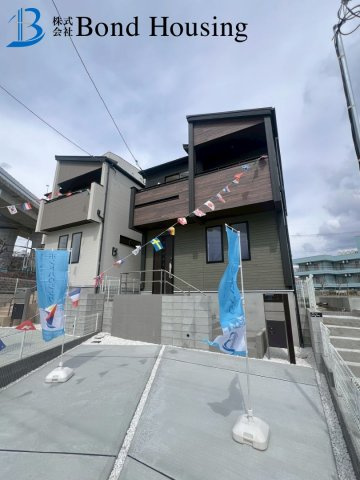 南向きバルコニー・お車2台駐車可　垂水区名谷町　全2棟　2号棟の前面道路含む現地写真