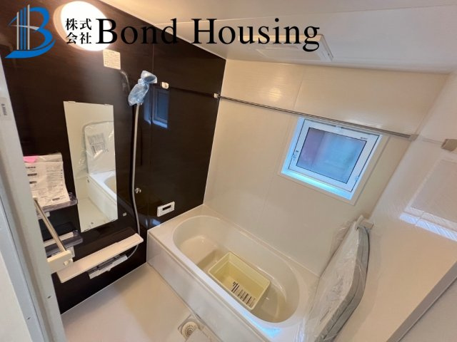 LDKは広々約19.5帖・収納豊富　垂水区名谷町　全2棟　1号棟の浴室
