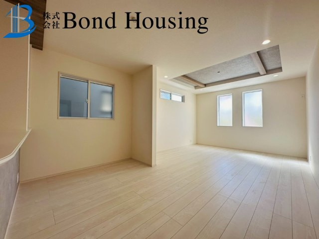 LDKは広々約19.5帖・収納豊富　垂水区名谷町　全2棟　1号棟の洋室