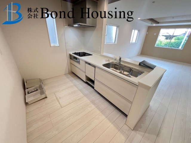 LDKは広々約19.5帖・収納豊富　垂水区名谷町　全2棟　1号棟のキッチン