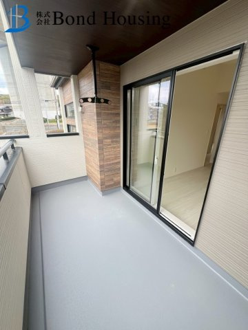 LDKは広々約19.5帖・収納豊富　垂水区名谷町　全2棟　1号棟のバルコニー