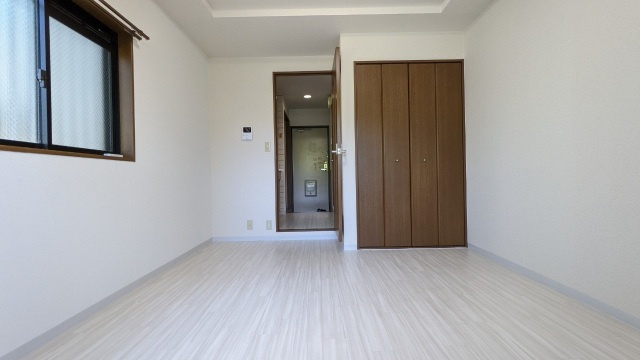 ウイング川内の居間・リビング