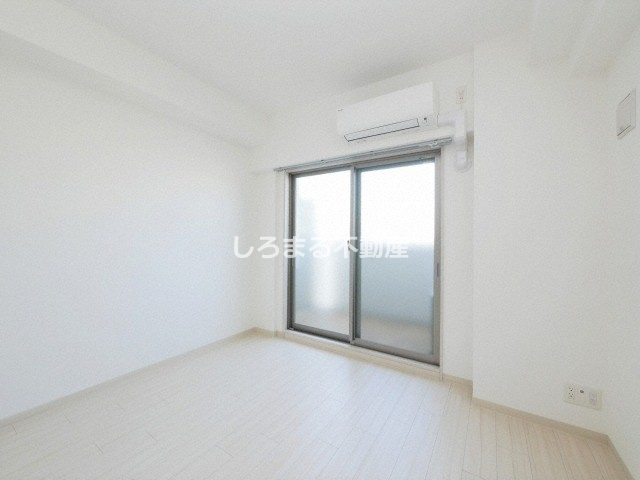 ジアコスモ九条シエルの居間・リビング