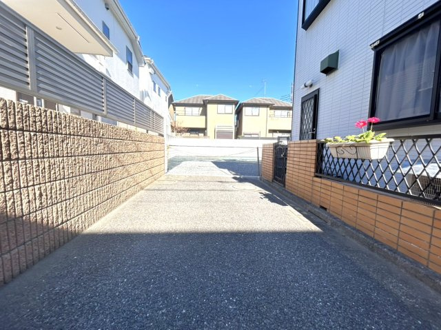 練馬区土支田３丁目　土地　西武池袋線　石神井公園の前面道路含む現地写真