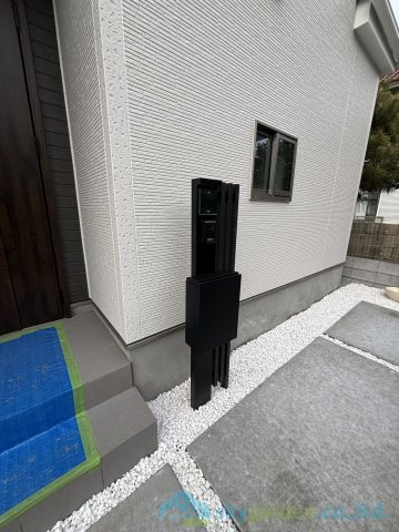 大磯町東小磯2期　新築戸建　全2棟1号棟の玄関