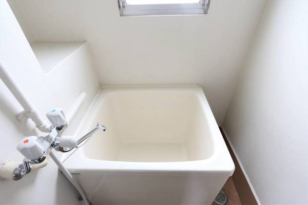 ビレッジハウス若松2号棟の浴室|ビレッジハウスの同一物件・同一タイプの間取りの写真です