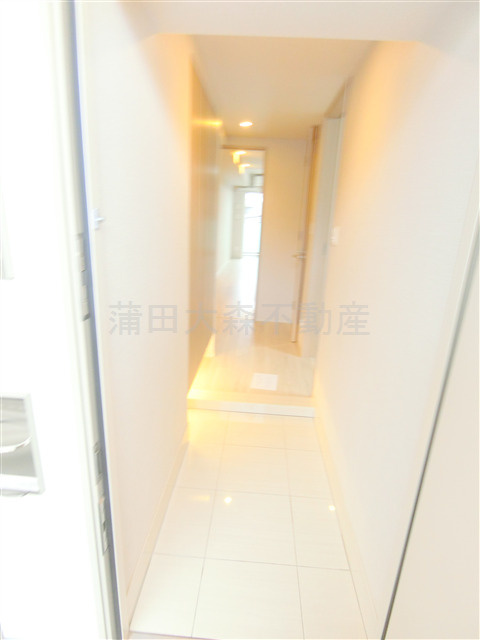 ドゥーエ西馬込の洋室|玄関　シューズBOX