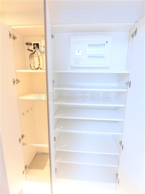 ドゥーエ西馬込の設備|玄関収納　シューズボックス！