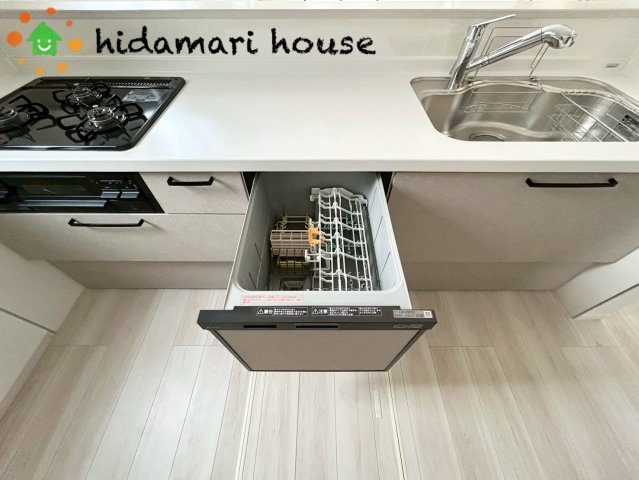 蓮田市馬込11期　新築戸建　リガーレ01のキッチン