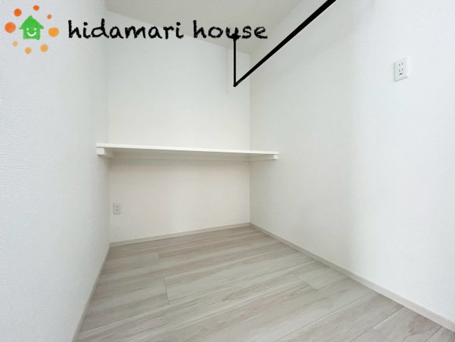 蓮田市馬込11期　新築戸建　リガーレ01の独立洗面台