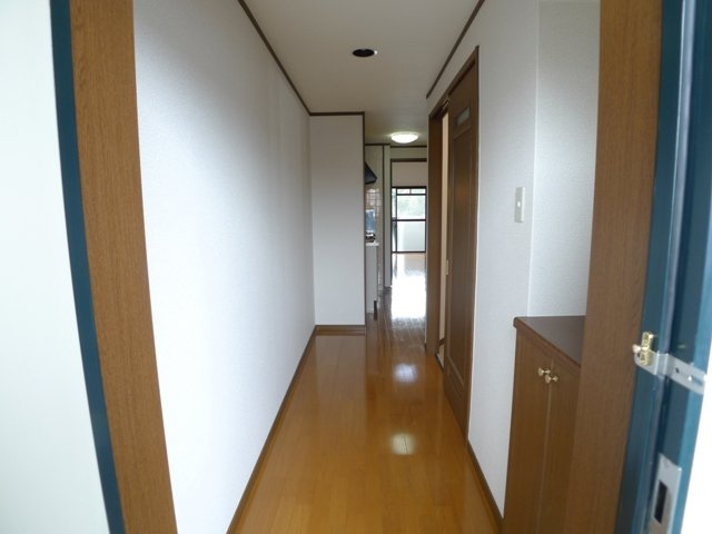 カンフィデンス三ヶ森の玄関