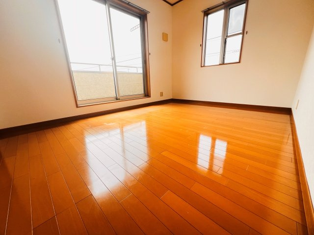 トゥインクルリトルスターの洋室|6帖の洋室です。