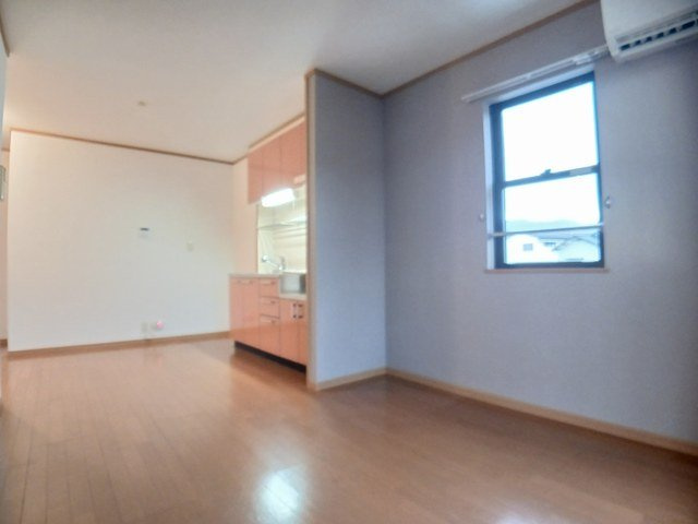 ファミーユ・Ｋ　Ｂの居間・リビング