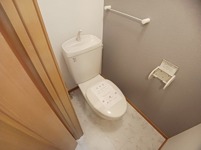 ファミーユ・Ｋ　Ｂのトイレ