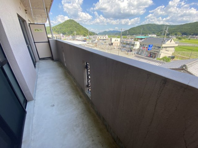 【バルコニー】 | ファーストレジデンス