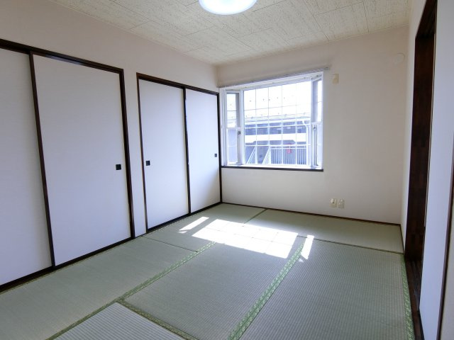 NIFTY（ニフティ）B棟の和室