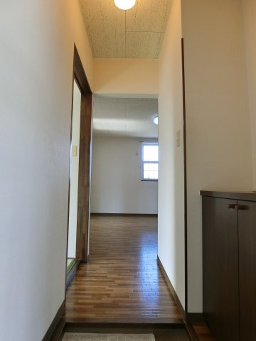 NIFTY（ニフティ）B棟の居間・リビング