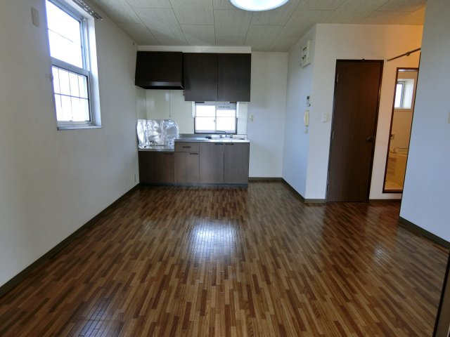 NIFTY（ニフティ）B棟の居間・リビング