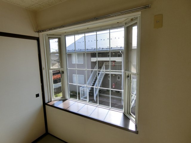 NIFTY（ニフティ）B棟の和室