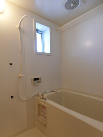 NIFTY（ニフティ）B棟の浴室