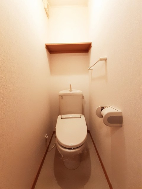 エレガントカーサB棟のトイレ