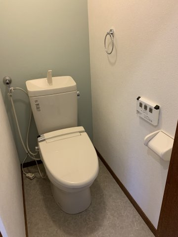 シャトー西明石のトイレ|温水洗浄便座付