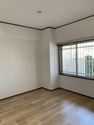 シャトー西明石の洋室|洋室7.５帖