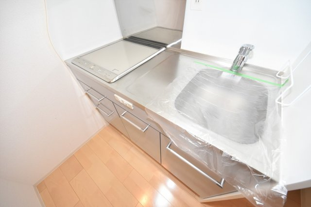 セレニテ本町ルフレのキッチン