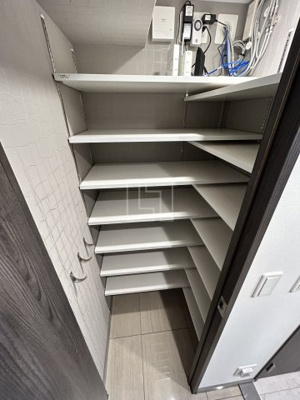 【収納】 | エステムプラザ南船場レジスタ | エステムプラザ南船場レジスタ　シューズインクローゼット