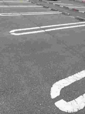 【駐車場】 | レディエンスＣ | 駐車場があるので、車を買う予定の方も安心です