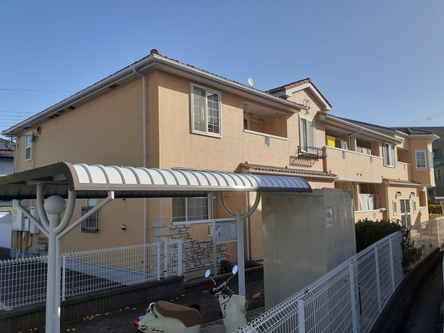 エレガントカーサB棟の外観