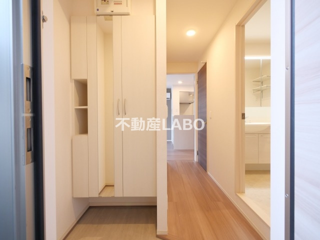 Lake Side Yamakiの玄関