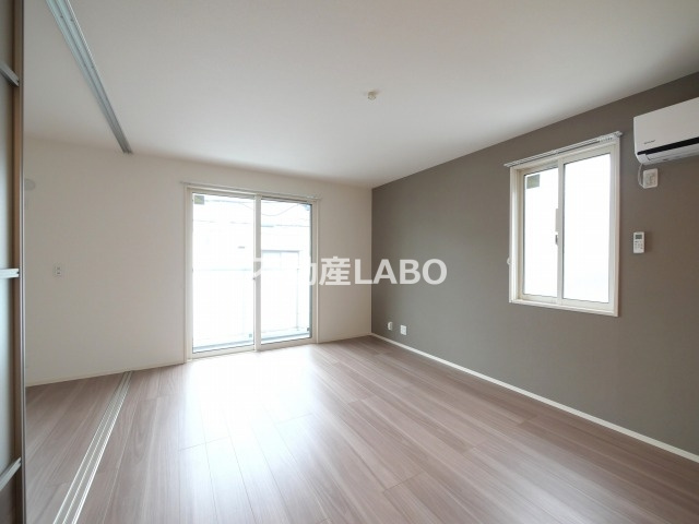 Lake Side Yamakiの洋室