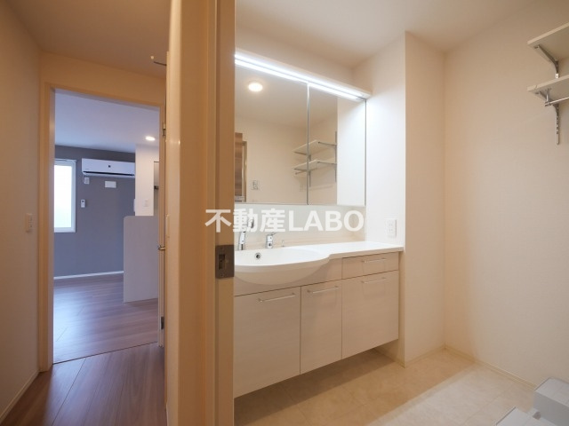 Lake Side Yamakiの洗面所